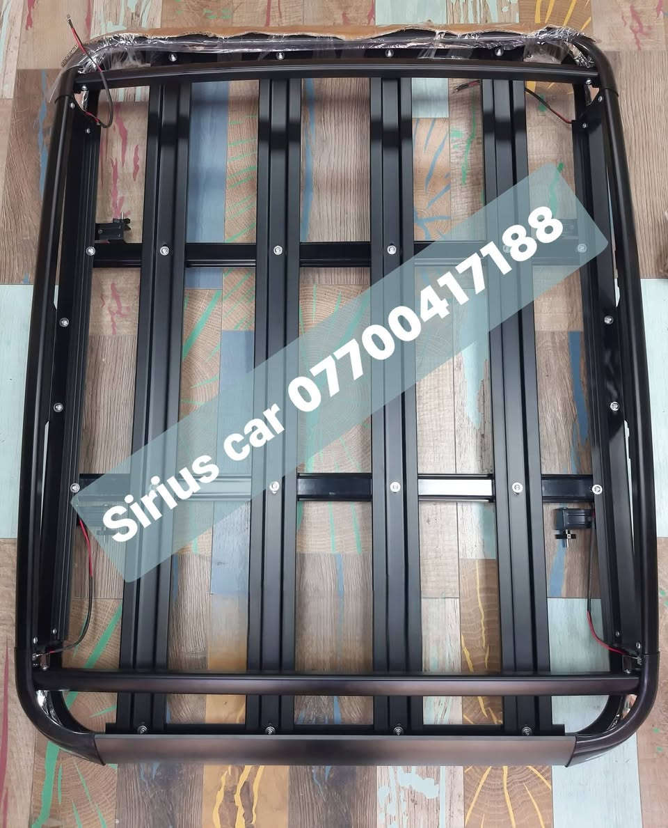 سلام عليكم 
تم توفير أشكال حديثة من سيباية سقف السيارات ذات متانة وجودة عالية تلبي حاجة المستخدم 
من بينها نوع يحتوي على سكن لايت او ستوب لايت جانبي
بغداد زعفرانية *********** 
يوجد توصيل
