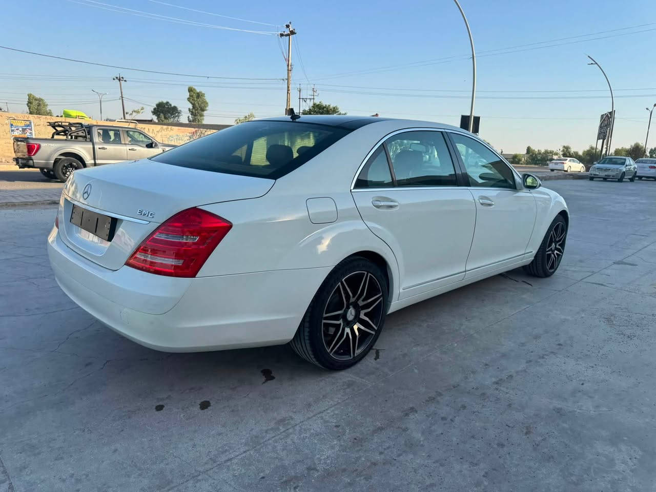 مارسيدس
350
موديل 2009
سعر 205
استفسارت تصل 
96حقيقي ماشي 
فول مواصفات 
شرط تحويل
في اي بي 
سيارى نقص مابيها 
***********وات ساب
