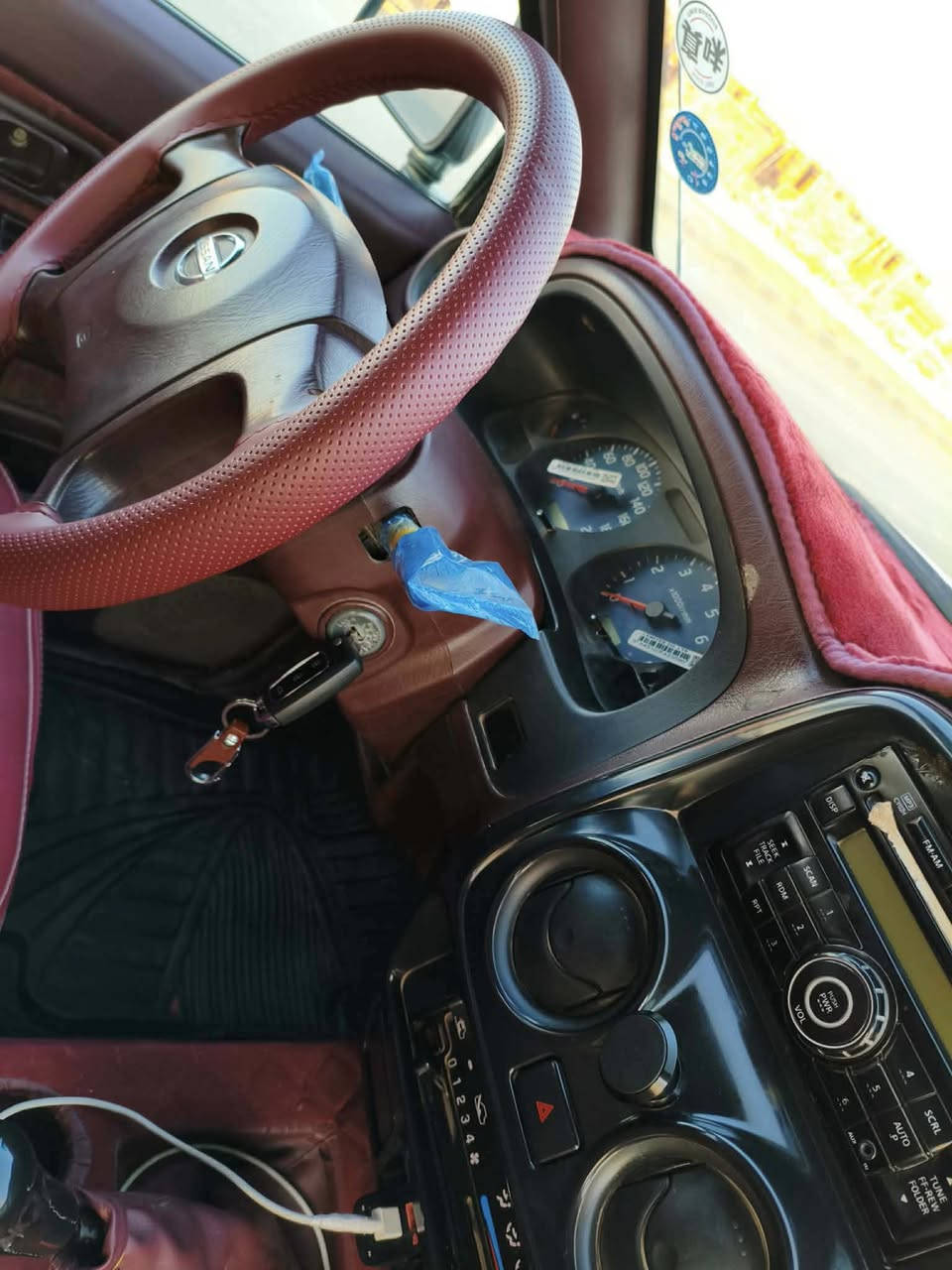 السلام عليكم نيسان شبوط موديل 2014 بيها بارد قليل سونار موجود مكينه بيها بخار حداديه كيرجديد تخم تاير جديد دلوب *********** السعر 140 وبيه مجال
