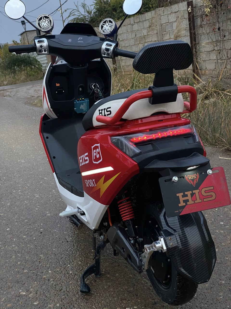 السلام عليكم
دراجه للبيع T1 دراجه فول
بعدها جديده ملف2500 
‏6بطاريات دبل تمشي 65/60كيلو 
سرعتها85حقيقي للاستفسار اكثر 
خاص او ‭٠٧٨٧ ٤٢٧ ٠٤٨٩‬
