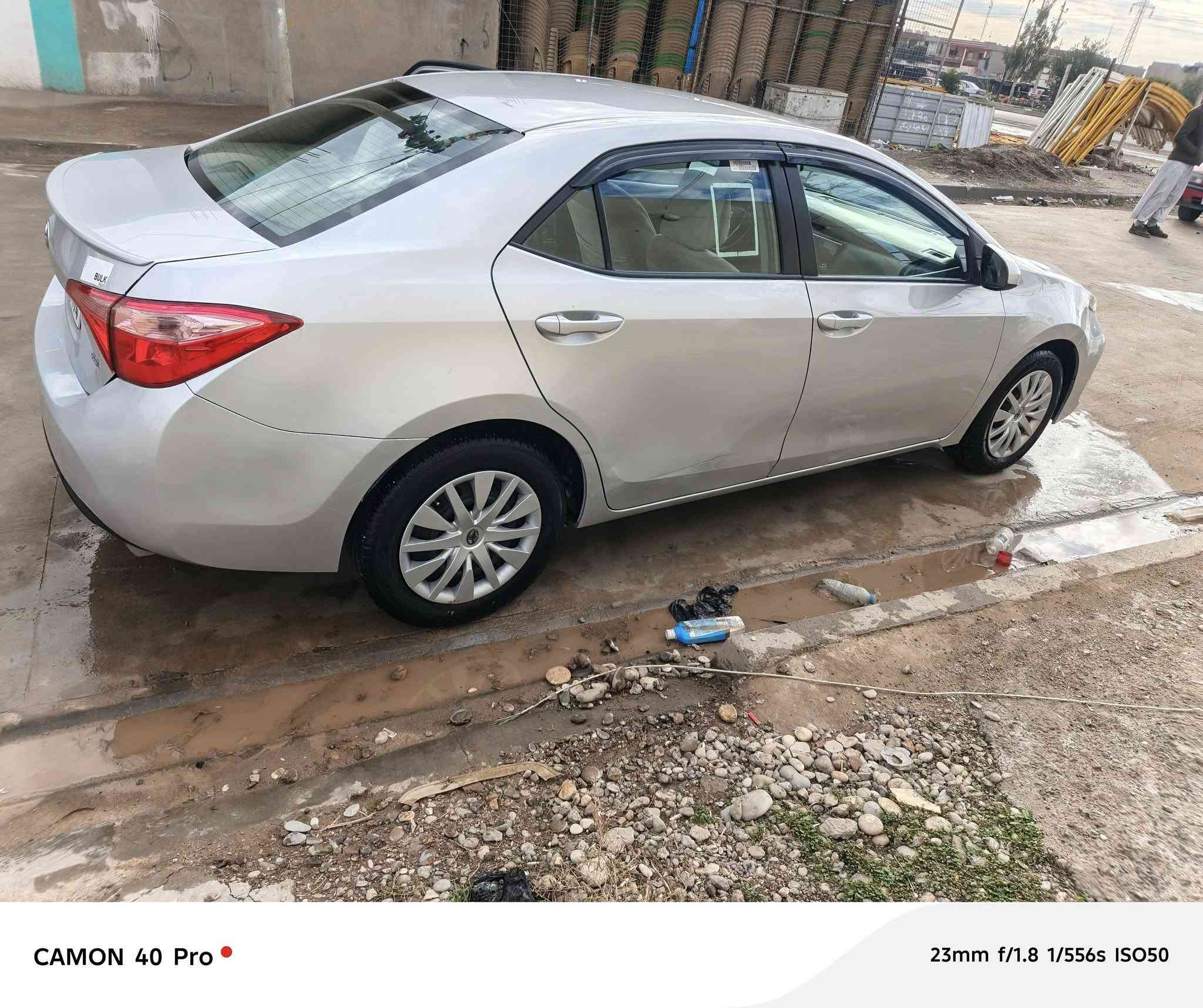 السلام عليكم للبيع كورولا موديل 17 اس اي بونيت بامريكا جاملغ طرف السائق مفتوح راديش شادينه على مود تعديل البارد هو بلادي  راس الشاصي رصع اثنين بس بونيت  كم بارد بي ثنين مكانات الصغيره كير مكينه باشرط لا صرف ولا بخار ولامفتوح صدر امامي خلفي كله جديد اربع طيارات جديد دولي سنويه من تهي شهرين دفتر بنزين موجود شرط التحويل والوكاله حجر صالونصه  موجود  السعر 135 بيه مجال ***********
