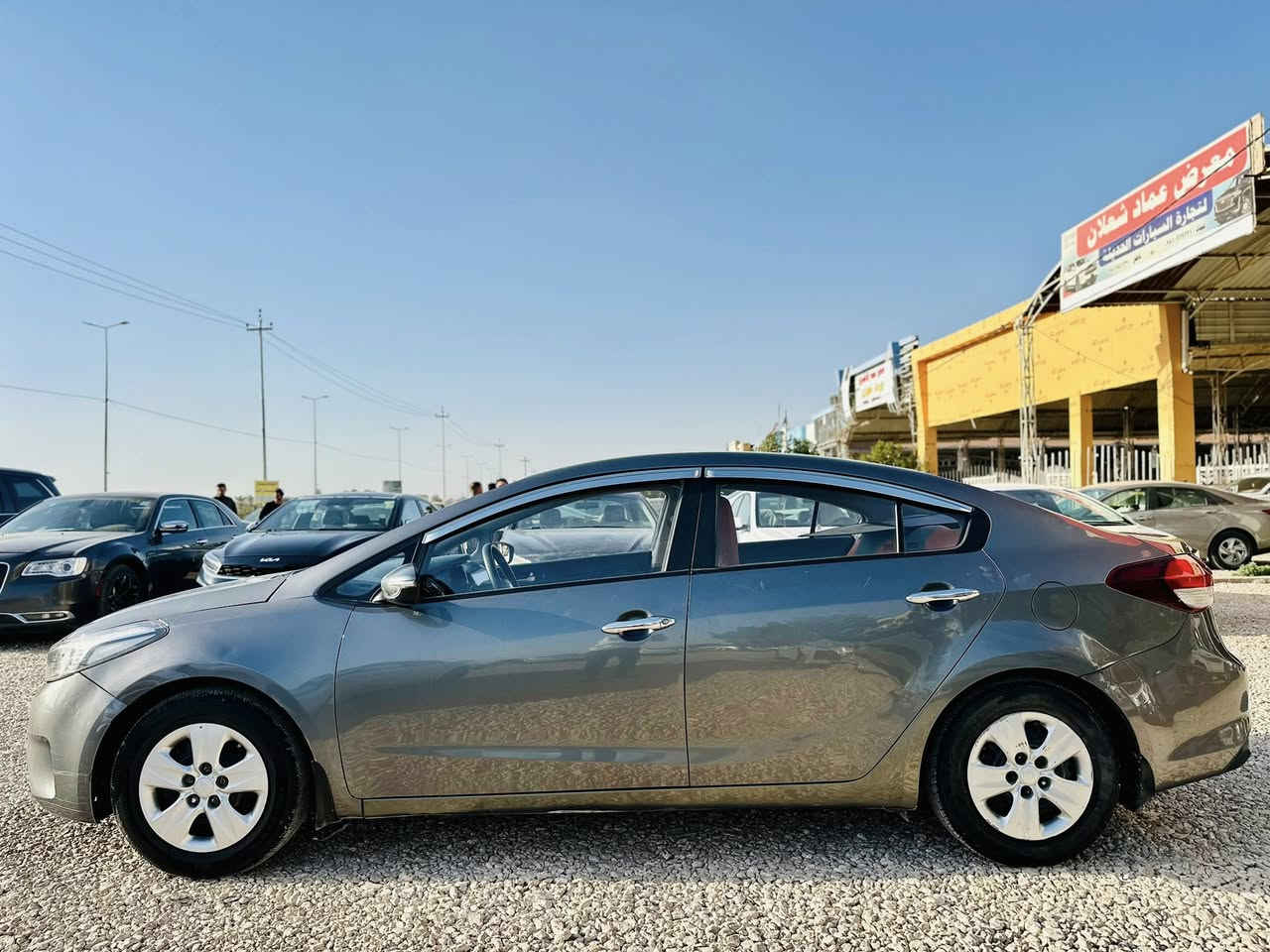 يالله 

بيع فقط 

سيراتو موديل ٢٠١٨ 

كفاله من تبديل +بيه بارد بل باب فقط 
محرك ١٦٠٠
مرقم بغداد  بسمي 
السعر ١٣٢وبيه مجال 
السماوه الرميثه معرض رسول ال ماجد 
الاستفسار التصال ع رقم او مراسله وتساب 
***********
