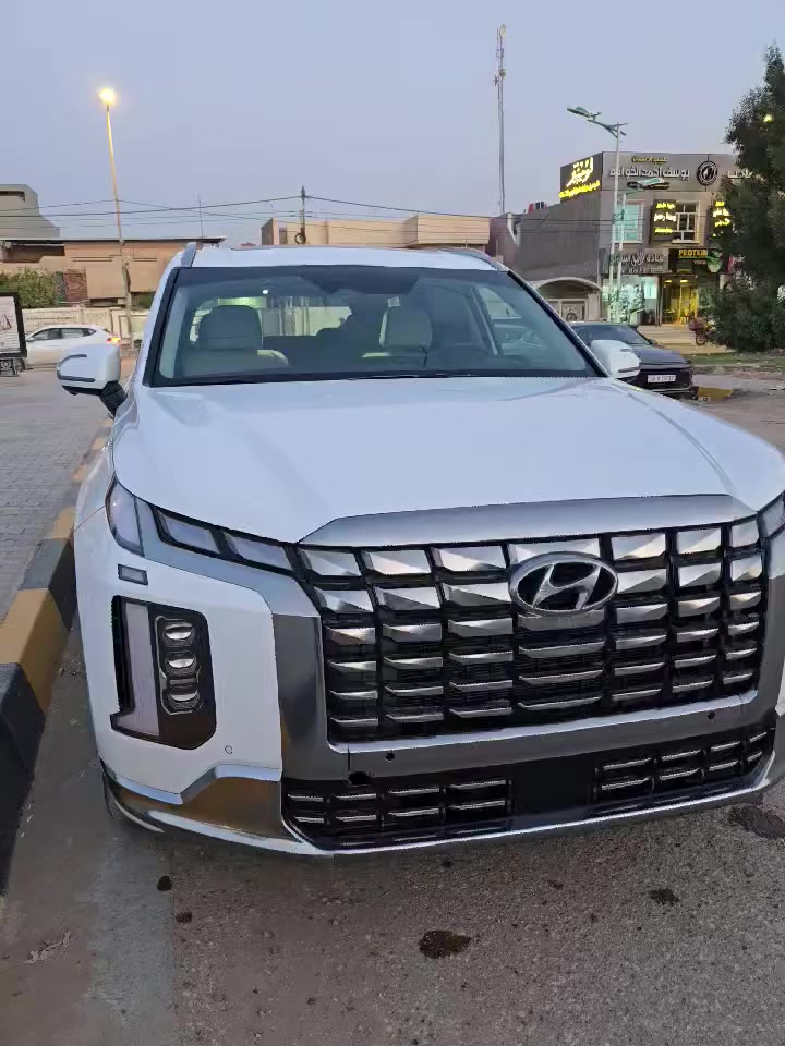 سلام عليكم 
رمضان كريم عليكم ان شاء الله 🌙

صارلي هواي ماعارضلكم سيارات 

عندي سيارتين بلسايد للبيع 
الأولى هي بلسايد ابيض داخل ابيض كالكراف اعلى فئة بالبلسايد موديل ٢٤ 
ماشية ١٥ الف كيلو 
مواصفاتها معروفة ماحاجة اكتبلكم مواصفاتها 

والثانية ٢٦ شكل الجديد قيد الشحن حاليا 
ابيعها واصل الحرة 
هم كالكراف اسود داخل اللون القيسي هذا نزل جديد بال٢٦ 
وهنة ثنينهن كالكراف مواصفاتهن معروفة
الي يدور بلسايد بسعر حلو 
موجود يمي 
مكاني بالحلة 
للاستفسار التواصل على الخاص 
واتساب *********** 
تحياتي للجميع 🌷
