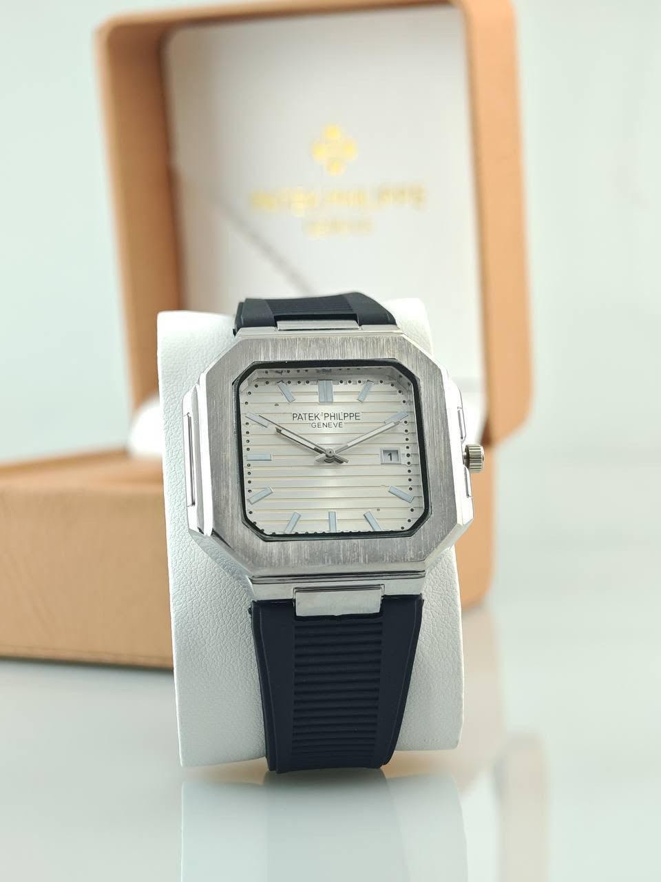 جديد باتك فليب PATEK PHILPPE
سير ربر 
نافذة تاريخ
مقاوم للماء
طلاء ثابت 
كوالتي جيد جداً 
سعر القطعة 10مع التوصيل


**إذا كنت صاحب هذا الإعلان وتريد حذفه لأي سبب، رجاءا أرسل رسالة إلى الدعم الفني**