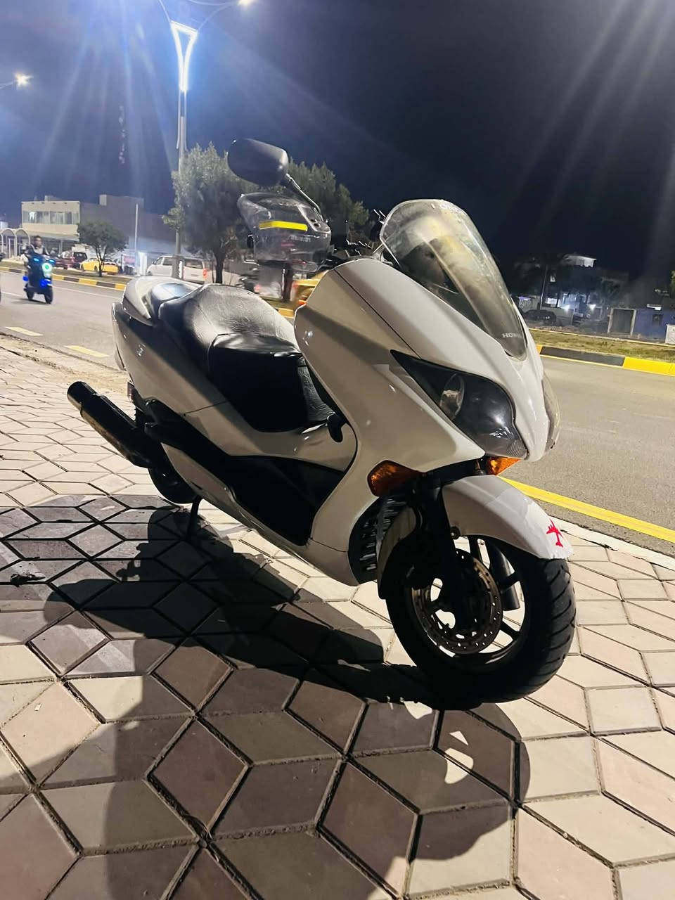 للبيع دراجه 0/10 دراجه جاهزه من كلشي مكينه بلادي ما مفتوحه مكان ديالى بلدروز ***********
