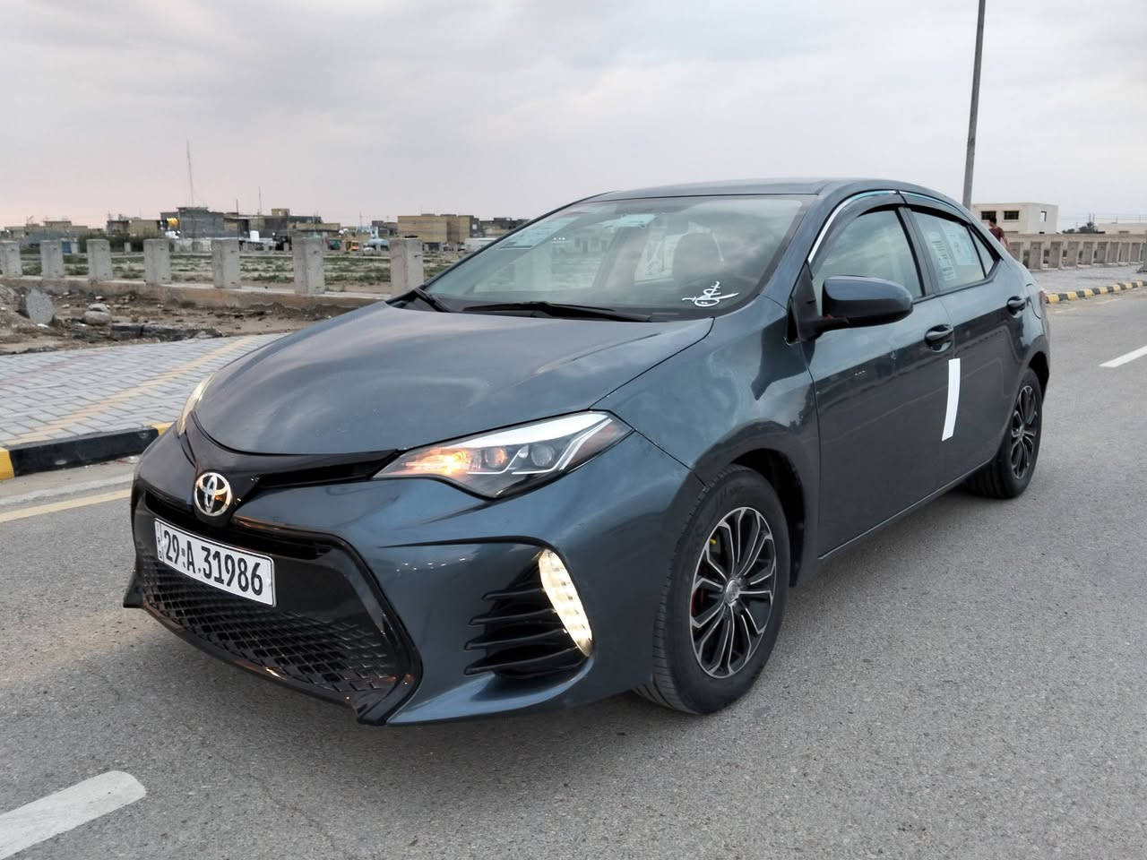 السلام عليكم كورلا موديل 2015 وارد امريكي ضررها بنيد فقط بدون دواخل الضرر مرفق بالمنشور رقم واسط دولي تحويل مباشر سنوية للـ30 محرك 1800 محرك وكير مكفولات تبريد تدفئه شغال تخم تاير جديد حدادية امامي وخلفي جديد تحكمات ستيرن شاشة كامره حساسات لايت زنون علماً السيارة بيها رشات صبغ اثر شخوط مكفولة من الحزام ومن العام السعر 110 للأستفسا اكثر (***********) عنواني واسط
