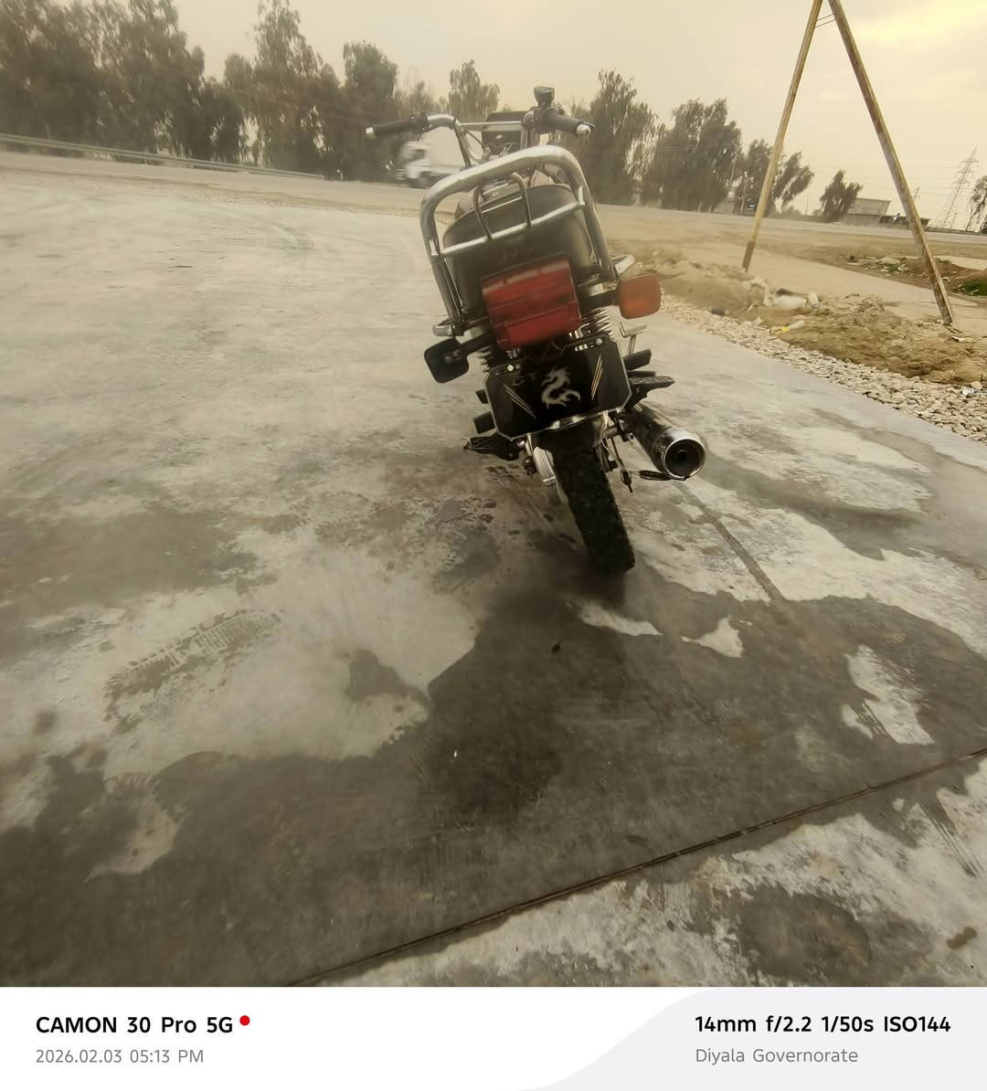 السلام عليكم دراجه البيع مديل 2023كامله مكينه بل جيس برغي ما مفتوع كهربايات كلها شغاله السعر 575بيها مجال  مكان ديالى كنعان رقم ***********
