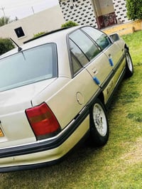 اوميغا ١٩٩٣ • فول اوتوماتيك • الرمادي