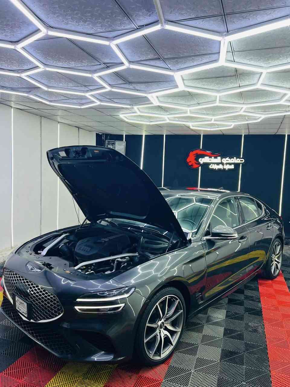 جينسيز G70 موديل 2023
السعر 175 وبيها مجال بسيط
محرك اربع سلندر. 2000 تيربو
فور ويل
ماشية 40 الف 
حادثها جاملغ وبنيد وخشم الجاملغ الخلفي
***********
المواصفات

• بصمة تشغيل
• تشغيل عن بعد
• كشنات تدفئة
• ستيرن كهربائي مع هيتر
• 5 وضعيات قيادة
Eco - Comfort - Sport - Sport Plus - Custom

• Auto Hold
• شحن وايرلس
• داخل أبيض جلد 
• شاشة كبيرة
• عدادات ديجيتال
• رادارات أمامية وخلفية وجانبية
• نظام تحديد المسار
• لايت LED أمامي وخلفي
• دخول ذكي مع إنارة ترحيب
• قيادة ذاتية
• مثبت سرعة مع تحديد مسار
• تحذير فتح الباب عند وجود سيارة قريبة
• قطعتين تبريد
• كشن السائق حضن بوضعية Sport و Sport Plus
• ماسحات أوتو تتحسس المطر
• نقطة عمياء
• شفتات ستيرن
