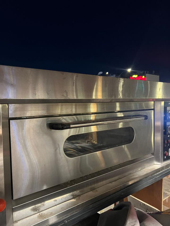 فرن للبيع 
***********

