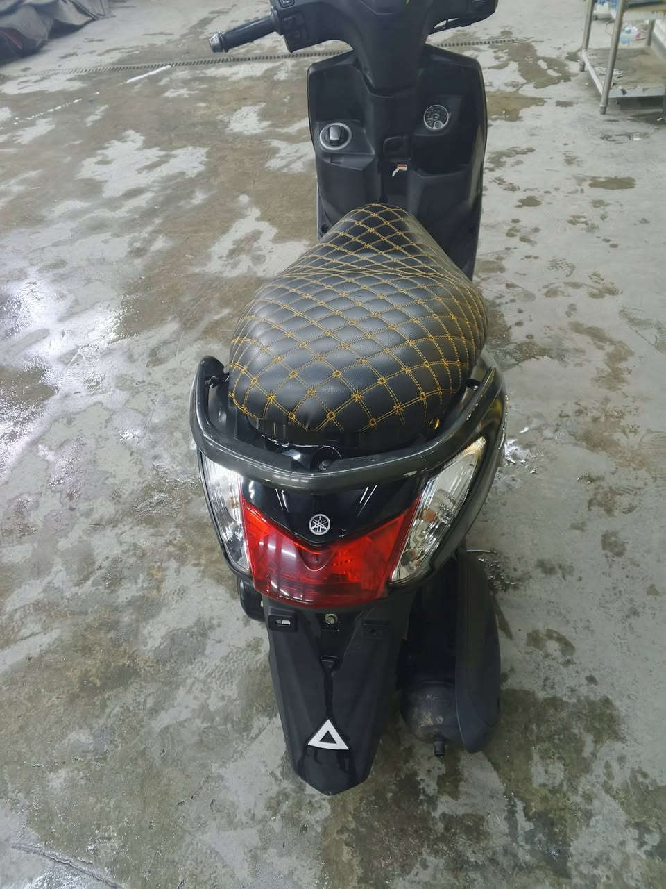 سلام عليكم اكزز حديث خطين قبق نفخ للبيع ما مفتوحه برغي منه صار شهرين منزلهه من الرنبه واحد 300 وبيه مجال الي مايعجبه السعر لا تكسر بحلال العالم اعبر المنشور *********** مكاني بغداد
