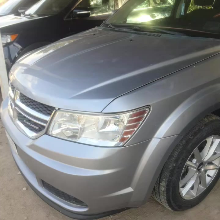 جورني رصاصي ٧راكب موديل ٢٠١٥ تبريد ٣ قطع محرك ٣٦٠٠ رقم الهاتف *********** السعر ١١٥ مع المجال
