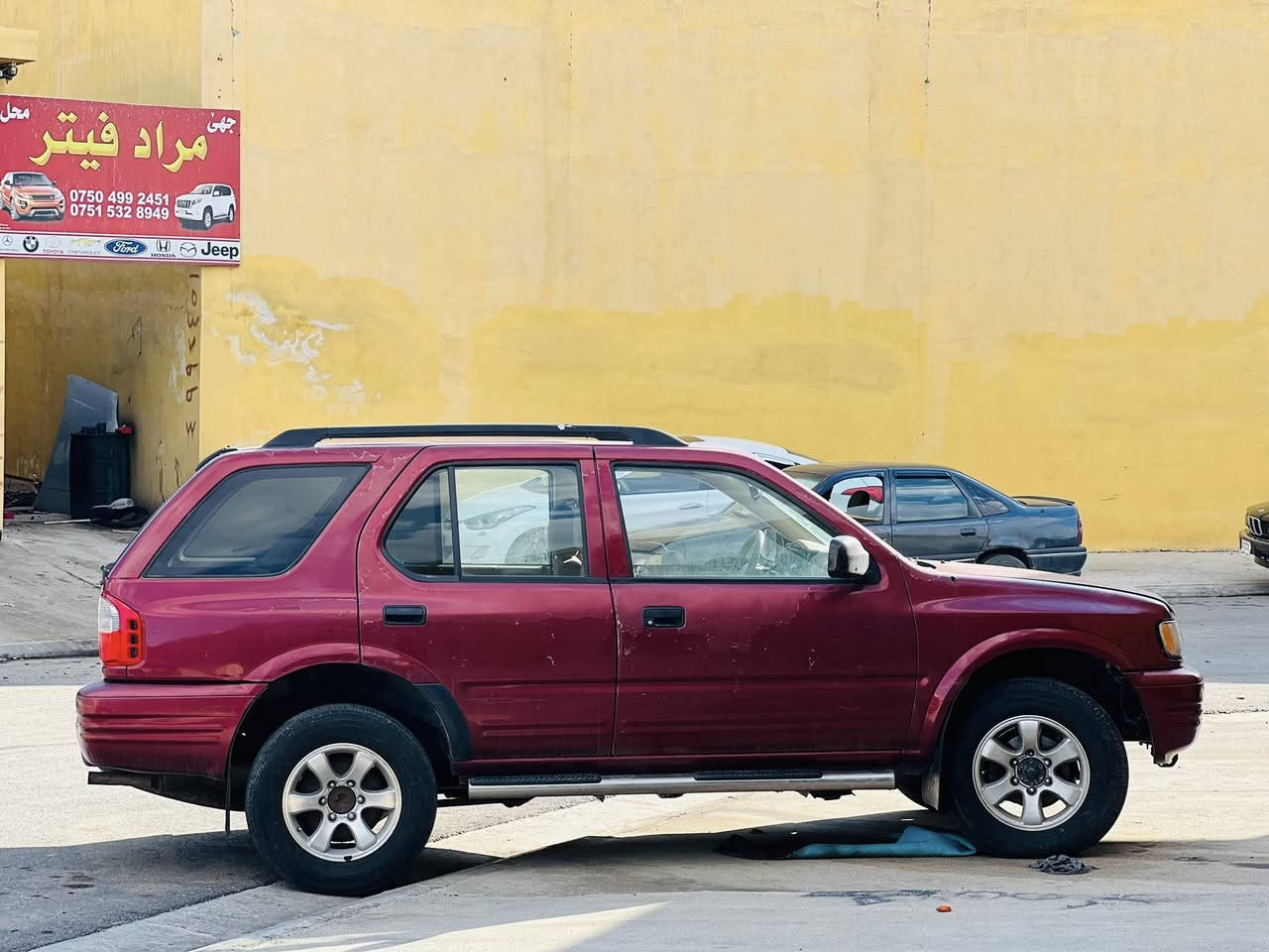 (سياره ايزوز گئر توماتيك)
سياره موديل ٢٠٠٥
(  لون مارونى )
***********) كورك واتس اب
السعر  32$  ورقه او بي مجال 
سياره بيدون دعم سبخ 
سياره تخم جديد 
(رقم دهوك )
(شرط التحويل مضمون )
(الغرامات  3$)
(سياره بيدون محرك كئر  )
(العنوان دهوك    )
