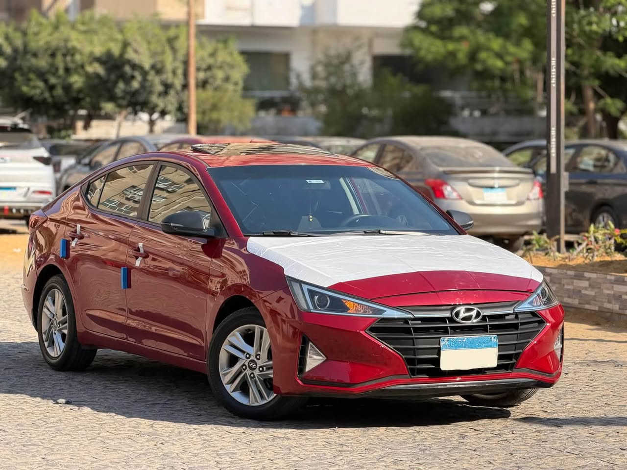 النترا AD 
MODEL: 2019
P: تاني فئه متركبلها جنط أعلي فئة
KM 140K
صيانات منتظمة 
فبريكا بالكامل 
رخصة سنة 
البيع بعقد مسجل 
متاح فحص العربيه في أي مكان
متاح تقسيط بنكي وشركات
بدون تأمين وبدون مصاريف اداريه 
🚗 للمعاينه 📍مصر الجديده
📞 للتواصل: 01113421394
📥 للتواصل من خلال الواتساب : https://wa.me/201113421394


**إذا كنت صاحب هذا الإعلان وتريد حذفه لأي سبب، رجاءا أرسل رسالة إلى الدعم الفني**