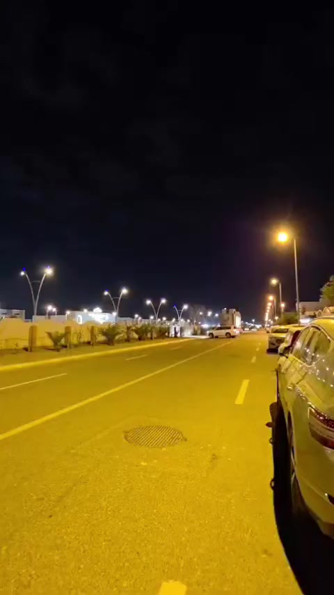 منزل طابقين للبيع 
البصرة _مجمع الامل2
زون 1 ع شارع 20متر
مساحه 250متر
للتواصل والاستفسار 
***********
