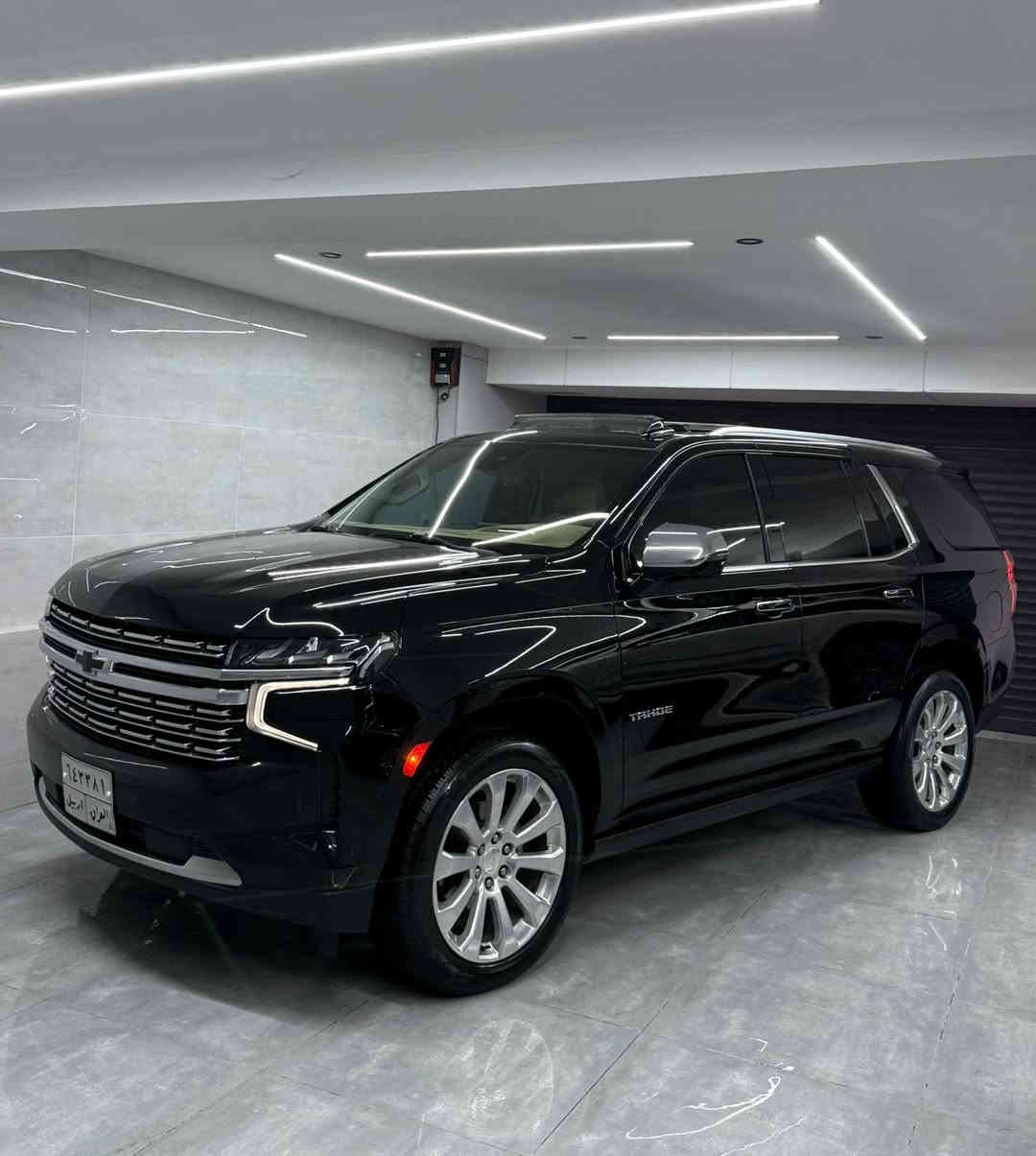 CHEVROLET TAHOE PREMIER
 ماشااله سياره جديده.
موديل 2021 🦅
فوول مواصفات 
شيفروليت تاهو بريمير وكالة خليجي شركه منصور
سعر ٤٨٠ $
‎الموديل : 2021 ( خليجي )
‎اللون : اسود 
ماشييه  ١٢٠ الف حقيقي نضافه سياره ١٠٠/١٠٠ 
محرك و گير شرط مامفتوح
سياره مكفول بدون صبغ بدون بارد بدون شخط بدون تبديل بدون كلشي 
كل غراض بلادي موجود
‎اربع كامرات
‎حجم المحرك : 5300 Cc
‎عدد الاسطوانات : 8 اسطوانات ( 8 سلندر )
‎المواصفات : 
‎* سقف بانوراما 
‎* المقاعد كهربائية تدفئة و تبريد
‎* مقصوره الركاب من الجلد الفاخر + خشب ملكي 
‎* شاحن وايرلس لاسلكي
‎* نظام الرؤيه : 5 كامرات رؤيه شامله ( BIRD VIEW )
‎* نظام التعليق مستقل
‎* كشنات ميموري خزن
‎* نظام الصوت BOSE سماعات عدد 10
‎* دوسات كهرباء + اناره LED
‎* نظام سحب مقطوره تحكم كامل + كامرة لرؤية المطوره
‎* داتا شو
‎* تشغيل بعد 
‎* 5 بصمات 
‎* تحديد مسار 
‎* لد امامي 
‎*مري شفط 
‎* 4 كامرات 360 درجه 
‎* رادار 
‎* جنطه ذكيه بلقدم تنفتح وتنسد 
‎* ويل كروم 22 حجم وعليها تخم تاير 
‎* شاشات خلفيه 
‎* جميع الكشنات كهرباء
‎* كشنات تدفئه تبريد 
‎* دوسات شفط 
‎* شاحن واير ليس
‎* ثلاجه 
‎* جميع المقاعد يوجد مخارج يوبي اس 
‎مكان :السليمانية
جديده  ماشالله
‎ للاستفسار
***********
