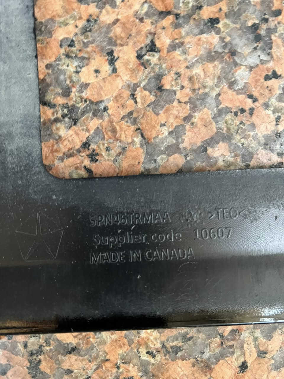 السلام عليكم
دعامية اوباما للبيع بلاديه وبيها ختم مال كندا اصليه مال موديل 21 بيها تصليح وصبغ لون اسود مكاني بصره رقمي ***********
