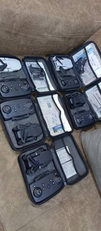 ٥ درونات • للبيع