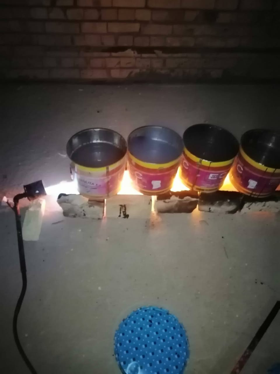 سلام عليكم لي محتاج عمال تنظيف البيوت والحدائق وصطوح من الانقاض موجود اني اشتغل  وياي كادر كامل  ياريت الي معنده شي يعلق بشي علمود يصعد المنشور ويجي واحد نشتغله جزاكم الله الف خير...

وتساب .
***********     زفت صطحك قبل المطر🌧️💧👇
 للاتصال.
