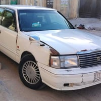 راس الثور • تويوتا • تويوتا كراون راس الثور • سيارة 1996 • سيارة مصبوغ...