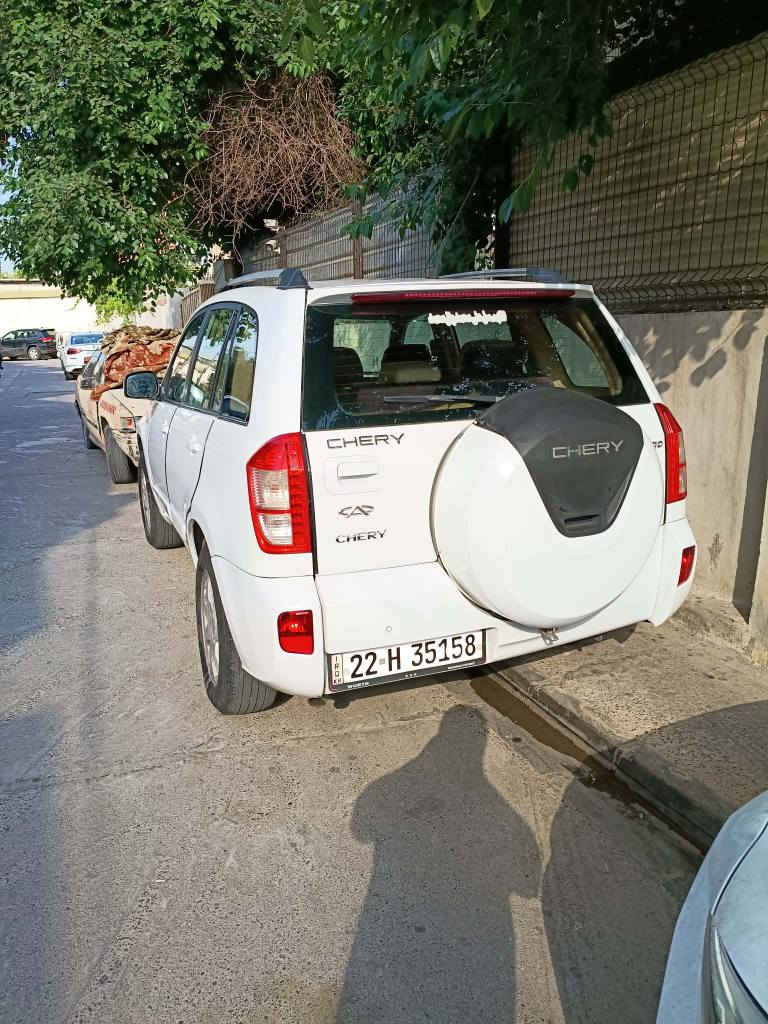 شیری تیگۆ ٢٠١٤ سەیارەکە گێر سیمی مرغوبە ناو زەرد گێر مەکینە بە شەرت سەیارەکە داوای ٦٥ وەرقەو موعامەلەی دەکەین ٠٧٥٠ ٤٥٣ ٩١ ٣٧ أربيل, العراق
