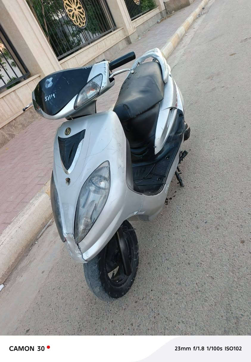 للبيع
سايم ابو عيون 

شغال اول نكره سلف 

المحرك صافي وناعم ونضيف
 
كهربائيات كاملات
 كلهن شغالات
لايت شغال 
بك لايت جديد كله شغال
اشاير4 امامي وخلفي شغالات 
هورن شغال
دشبول جديد شغال 
عداد البنزين شغال 

بريك خلفي شغال فول

بريك امامي شغال 
يرادله بس تعيار 

المحرك صافي وناعم ونضيف 
نشاط يخبل ما شاء الله 
السعر350 
العنوان الرمادي 
شراي اتصل
هـ***********
