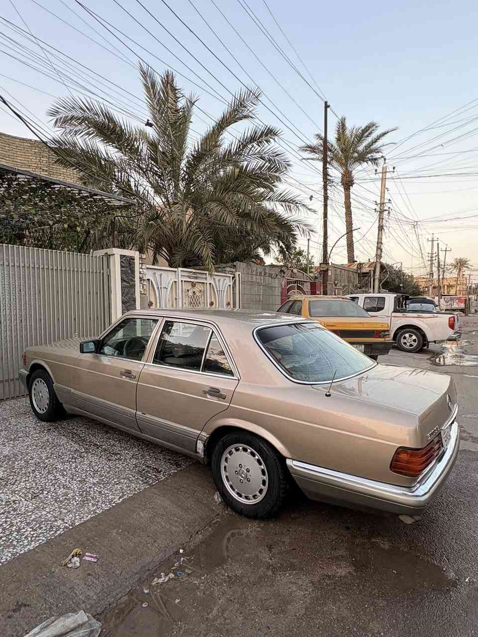 يا الله سلام عليكم شباب  مارسيدس جامبو 300. باب قصيره للبيع السياره خير من الله مكينه بلاد قبغ اسود و كير مبدل الها مال شبح اربع نمر لان البلادي يجي ٣ و ادامه كامله مسوي عليها من كلشي و اريل كهربائي السياره جاهزه من كلشي نقصها غرفه فقط و بعض الملاحظات البسيطه السياره ناصبه و نصبتها حلوه و ب اسمي شخصياً يعني تحويل ثاني يوم سعرها ٥٨ و بيها مجال حك الجيه و اعتذر ع الاطاله🤍 

*********** رقمي و بي واتساب
