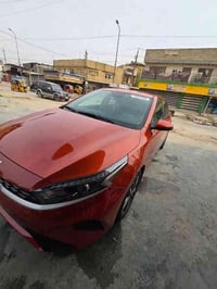 فورتي 2023 LX سياره نص فول تحكم ستيرن تحكم مري جانبيه رادار امامي وخلف...