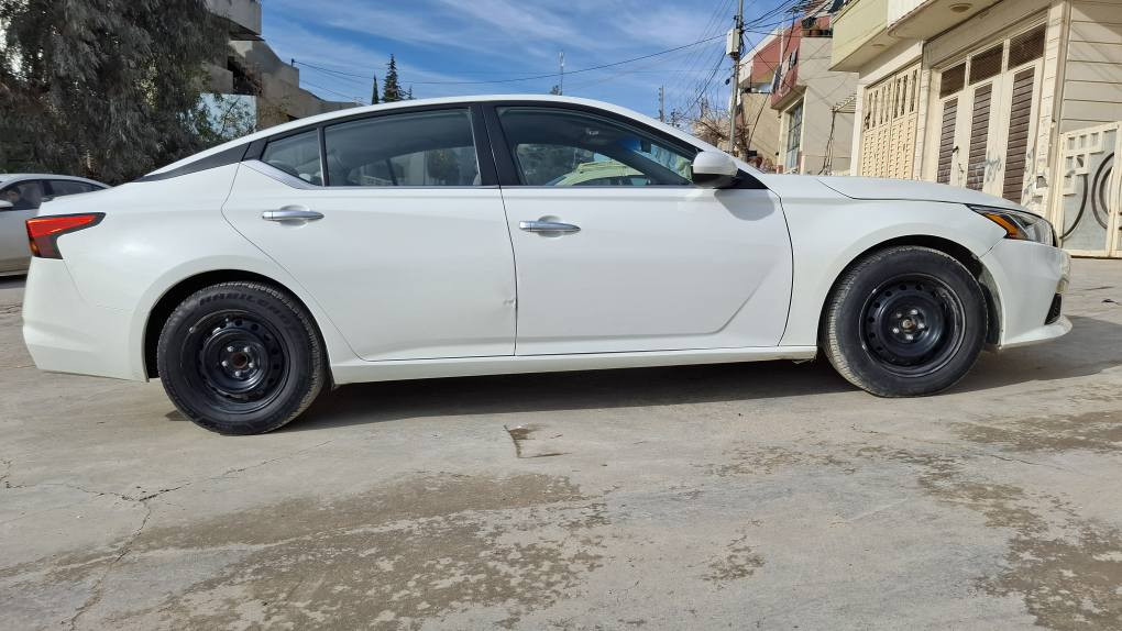 سلاوی خواتان لیبت 
نیسان ئالتیما 
٢٠٢٠
مواسە فات s
سیارە یە کی جوانو پاکو بیکیشە یە 
دەرگای سە کن گوراوە بە بیلاد 
جاملخی بیشە وە بویاخە  روبعیکی بونید بویاخە
تاوە کو ٢٠٢٨ سە نە وی تازە یە 
*********** السليمانية, العراق
