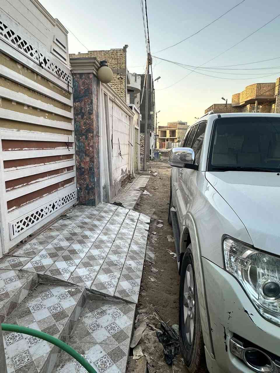 السلام عليكم باجيرو موديل ٢٠١٦ 
للبيع 
محرك ٣٥٠٠
٣قطع تبريد
تخم تاير جديد
رقم اربيل تريد تحويل تريد وكاله
***********
