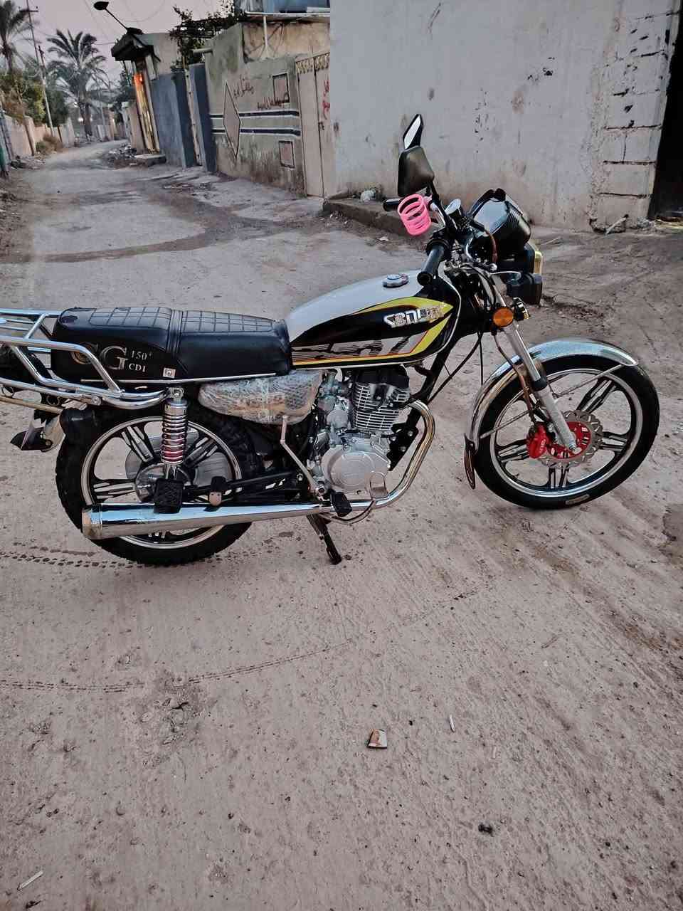 السلام عليكم دراجه سيفان للبيع عنوان ديالى وهذا رقمي***********
