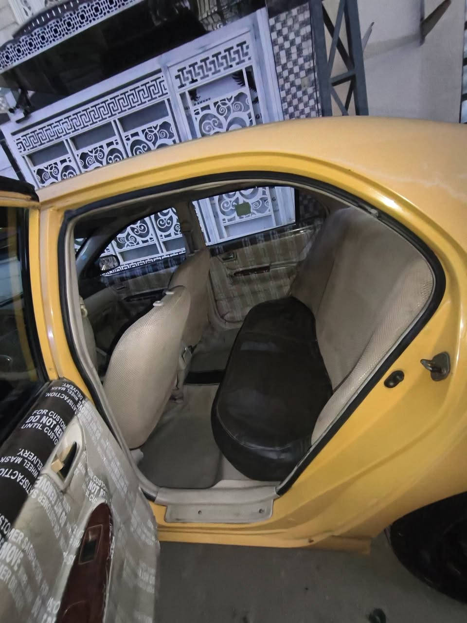 PYD موديل ١٣ سياره تخبل خير من الله بيه ضربه باب السايق فقط ومصلحه نفسه تخيم تايرات وباتري جديد وحداديه مفوله للخير سياره باسمي  رقم بغداد  كير عادي مكينه وكير مكفولات  
سعر ٥٥ وبيه مجال بسيط 
***********
