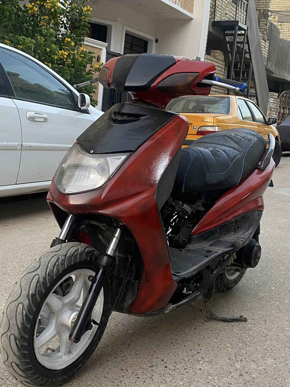 سكنس نثيه 140للبيع
سلام عليكم ..سكنس نثيه140 للبيع    كلجات رياضي , سلف رياضي,صالنصه رياضي , كابريتر قفاز , تايرات جدد كبارر ,فقط سلف دراجه طافيه ابيعها على طفيتها شغلته ادوس بانزين تطفه ماعرف شنو السبب وهسه مجاي تشتغل مكاني بغداد الشعب *********** واتساب اجاوب اسرع سعره ٣٥٠ بيه مجال ♥️. للعلم مزوده خارجي بوشته 58

