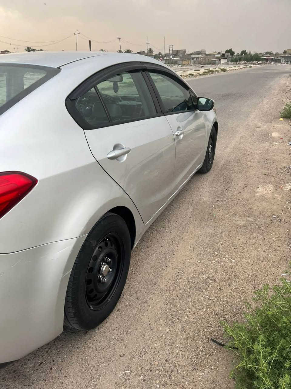 السلام عليكم
فورتي 2015 نص فول مكينه 2000 رقم بغداد باسمي حادثهة جاملغ وبنيد نفسهن راجعات بدون دواخل سيارة جاهزة كير مكينه تبريد تخم تايرالسعر 93 وبيهة مجال ***********
