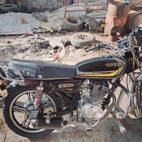 موطور ٢٣للبيع او مراوس موطور ربع متحط علي كامل من كلشي كهربائيات كامله...