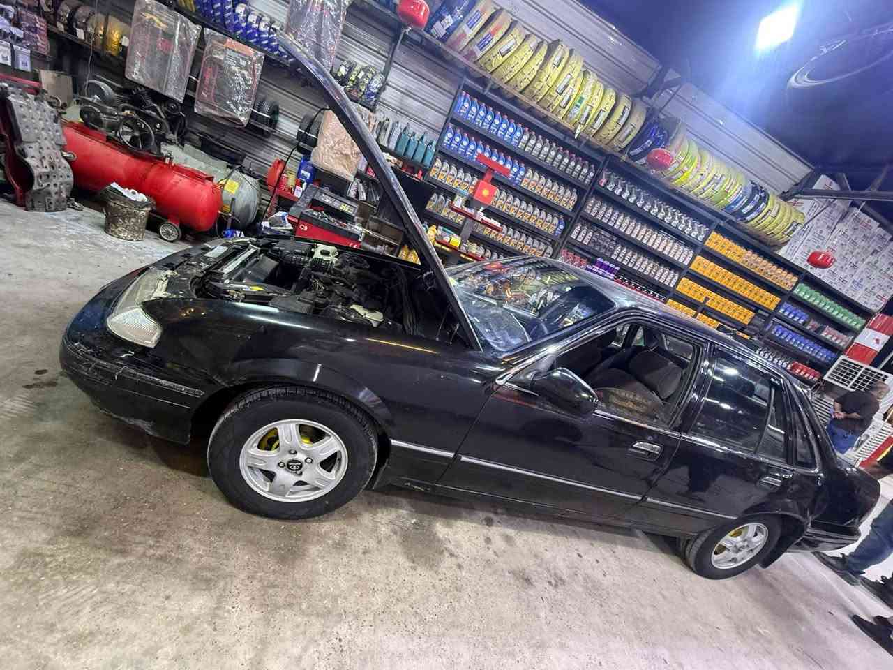 برنس موديل 96 فراشه السياره بلاديه مكينه مفتوح لا تنقيص ولا تبخير تبريد شغال مابيها اي نقص بسمي سنويه جديده السعر 40 وبيها مجال قليل ***********
