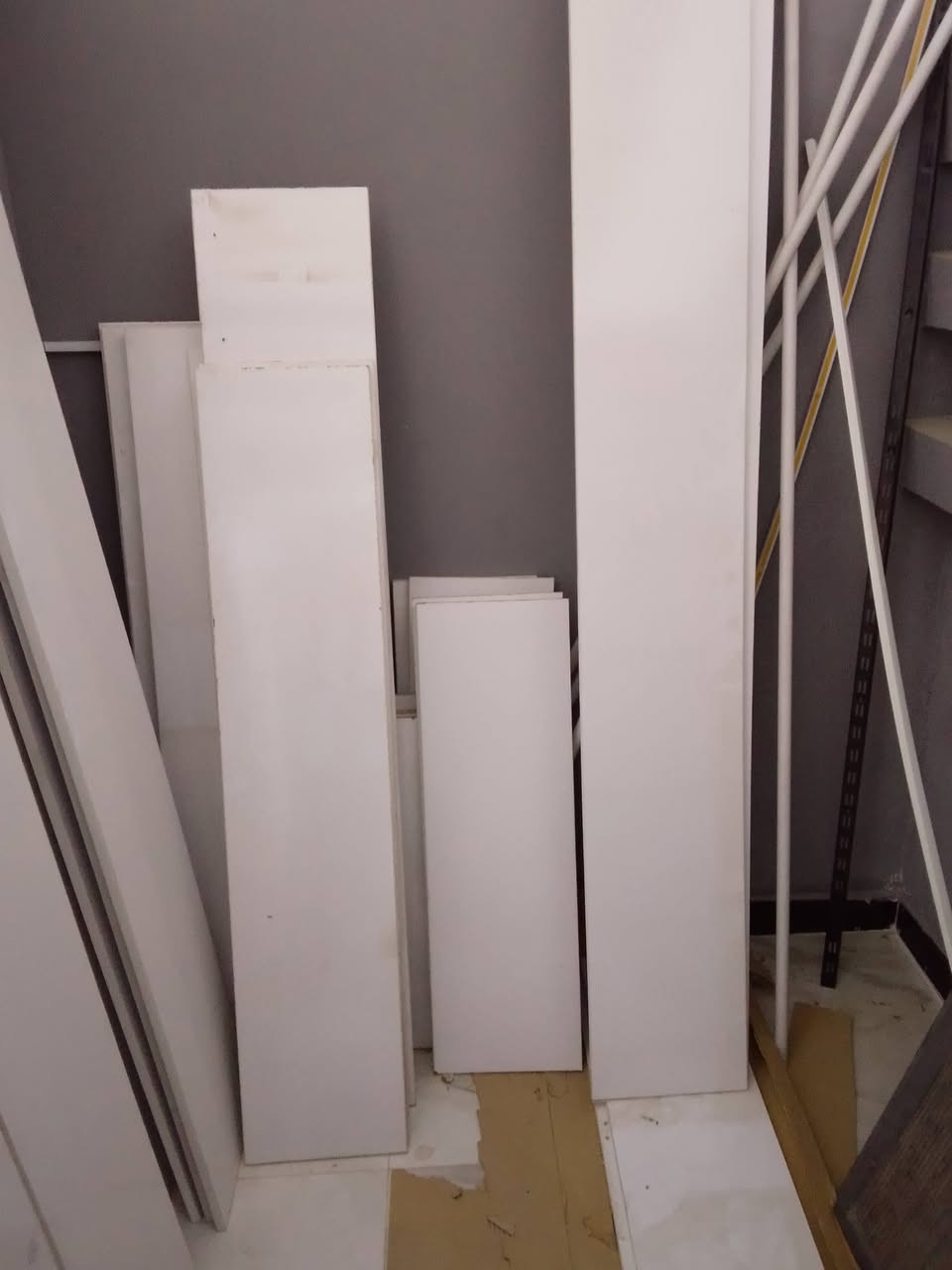 اسلام عليكم رفوف مال محلات للبيع نضيفات جدا مال أسواق العنوان الوشاش رقم الهاتف ***********
