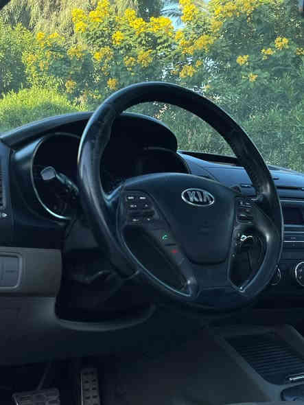 كية سيراتو خليجي موديل 2013 رقم بغداد انكليزي بسمي هزة سنوية جديدة قبل كم يوم بدلتهن تحويل مباشر 

مابيهة صبغ لا تبديل لا ضربة دعاميات بلاديات 

السعر 119 بيهة مجال ***********

محرك وكير مكفولات حجم المحرك 1600 دوش
كير اوتوماتيك 
تبريد قطعتين 
صدر جديد تخم تاير جديد 5ويل كب بلادي 
ماشية 94 كيلو

فول مواصفات ١ع١ عدة البصمة
