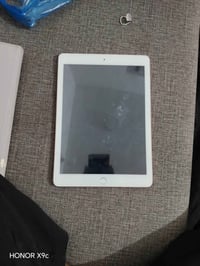 ايباد جيل ٦ • ١٢٨ • بصمة ماتشتغل