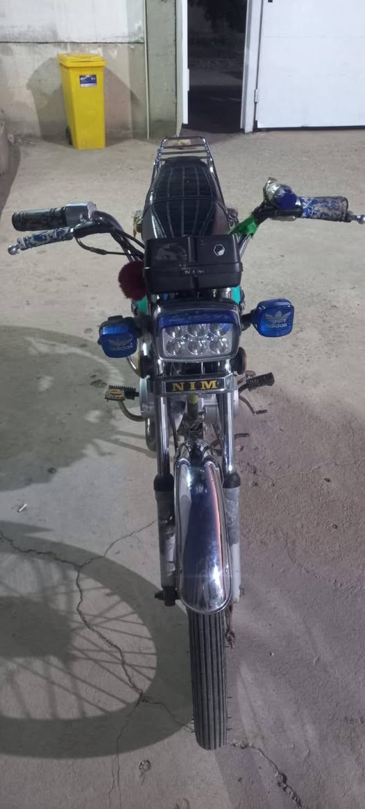 سلام عليكم دراجه البيع نامه متياز موديل ٢٠٢٣ خمس وراق سكنر   العنوان ميسان  ناحيت العدل  وهاذ رقمي مامتواجد عل فيس ***********
