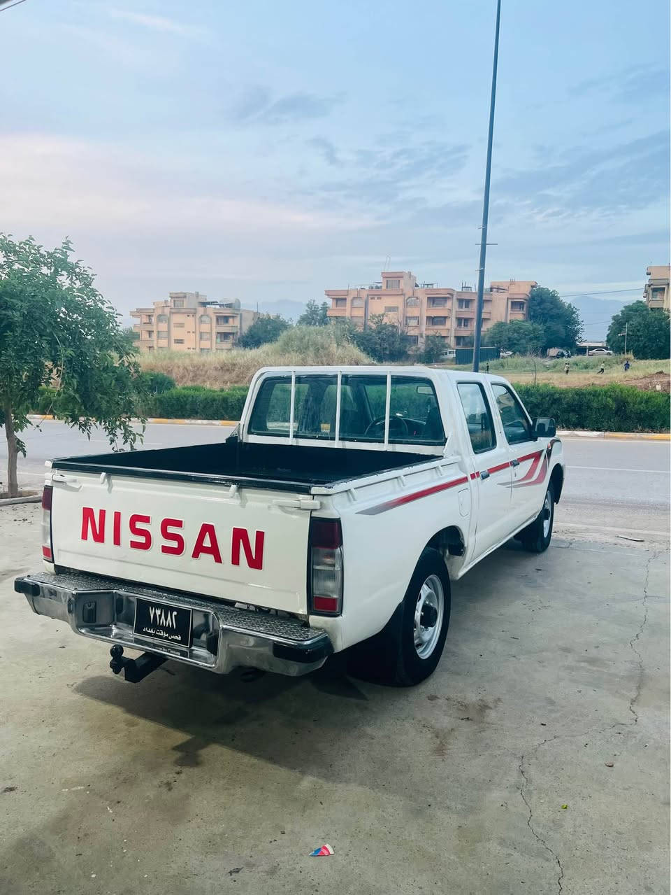 نیسان دەبل ٢٠٠٧ لیزەر دۆبەی گیرومەکینەی تەبردی ئەکسلی بەشەرت هیج دەعمی نیە سەیارەکە هەیکەلی زۆر جوان بێمەسرەفە هەلبجەی شەیت 
***********
*********** حلبجة, السليمانية
