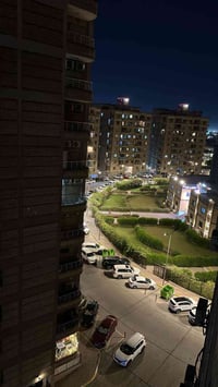 للبيع شقة غير مؤثثة - مجمع بسكولاته 📐 المساحة: 163 متر 📉 الطابق: الارض...