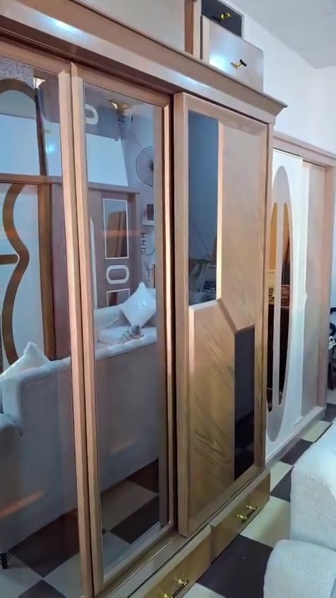 لو بتدور على أثاث منزلي يجمع بين الفخامة والسعر المناسب ✨
في أبو عز للأثاث هتلاقي كل اللي يليق بذوقك…
من غرف النوم المريحة 🛏️
لصالونات واستريهات تجمع بين الشياكة والراحة 🛋️
وكمان ركنات وسفر تناسب كل المساحات 🍽️
اختار جودة تعيش معاك سنين…
واستمتع بتصميمات عصرية بأفضل سعر 💯
📍 زورنا في معرضنا: العامرية - كينج مريوط
📞 للتواصل والاستفسار: 01281246922 - 01093022451
أبو عز للأثاث
📌 خليك دايمًا تختار غرفة تجمع بين:
الأناقة 👌
الراحة 😌
والعملية 💯
✨ لأن غرفة نومك هي المكان اللي تبدأ وتنهي فيه يومك براحة وسعادة.
#غرف_نوم
#ديكورات
#أثاث
#غرف_نوم_مودرن
#تصميم_داخلي
#أثاث_منزلي
#ديكور_منزل
#أفكار_ديكور
#الوعر_للأثاث


**إذا كنت صاحب هذا الإعلان وتريد حذفه لأي سبب، رجاءا أرسل رسالة إلى الدعم الفني**
