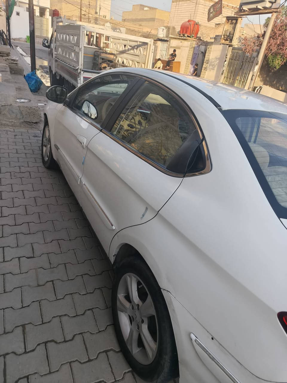شيري a3 موديل ٢٠١٢ رقم نجف
تبريد تايرات حداديه ١٠٠/١٠٠
كير مكينه 
رايدها بسعر ٣٠ 
***********
