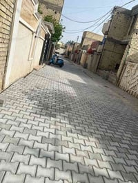 قطعة ارض للبيع مساحه100متر واجهة 5م نزال20   الشارع الي مقابيل الملعب ...