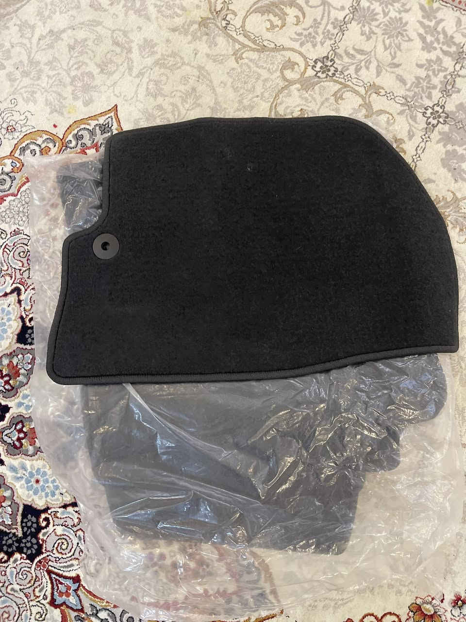 غراض تاهو للبيع غير مستخدم
سماعات زوج جديد 250

قاعدة رقم 35 الف 

ارضيات 4 قطع جدد 175

 العنوان كربلاء ***********
