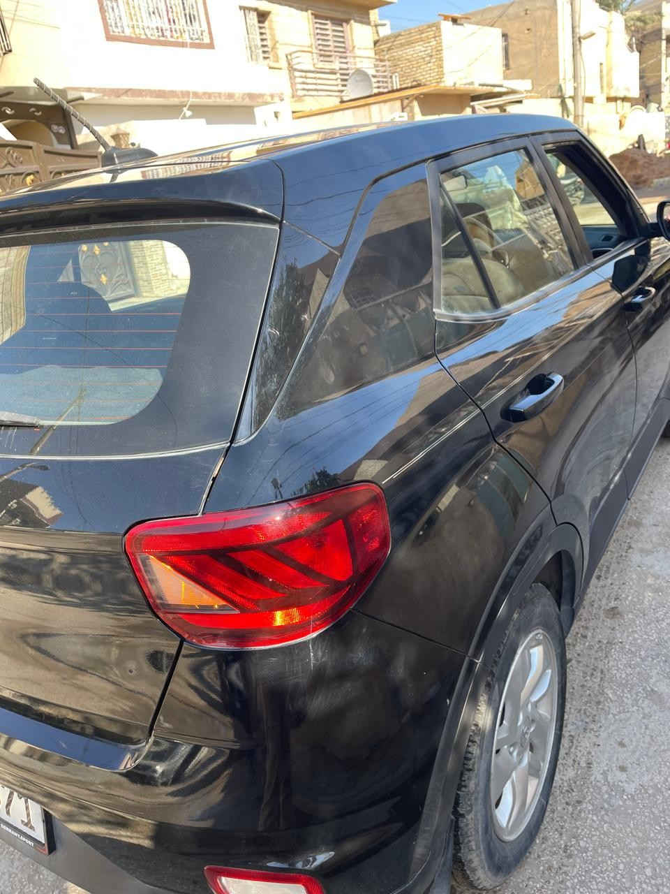 السلام عليكم :

سياره هيونداي فينو موديل 2024

السيارة وارد امريكي 

حادث صبغ ربع البنيد والسياره كلها ليبل واحد بدون تبديل اي قطعه فقط الدعاميه الاماميه نفس اللون

الممشه 10,000 ميل 

موصفات السيارة 

1-لايتات LED

2-مانع انزلاق

3-رادار امامي+خلفي 

4-مثبت سرعه

5-شاشة تدعم Apple car play/Android 

6-مكينه 1.6دبل نوزل

السياره نظيفه والسعر مناسب جدآ

للبيع مكاني بغداد 

للاستفسار اتصل على الرقم ***********
