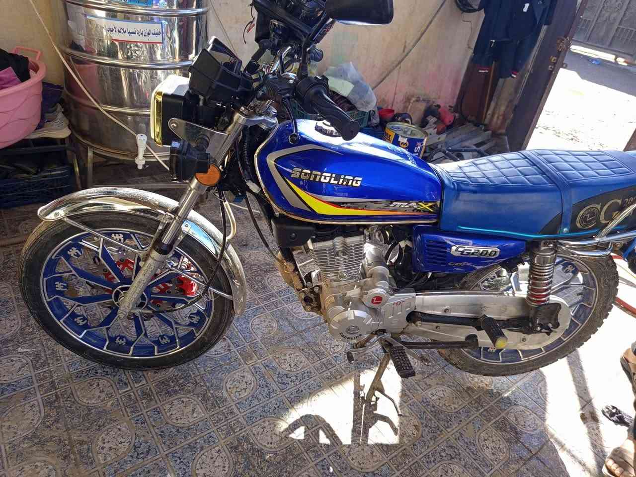 للبيع موديل 25 السعر 800  ***********
