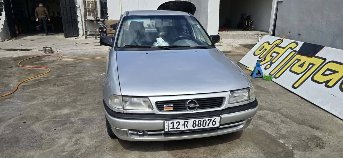 سياره استر موديل 93 محرك 16 سياره كله على وضع شركه كابون بانزين بيه المكان موصل ايسر ***********
***********
