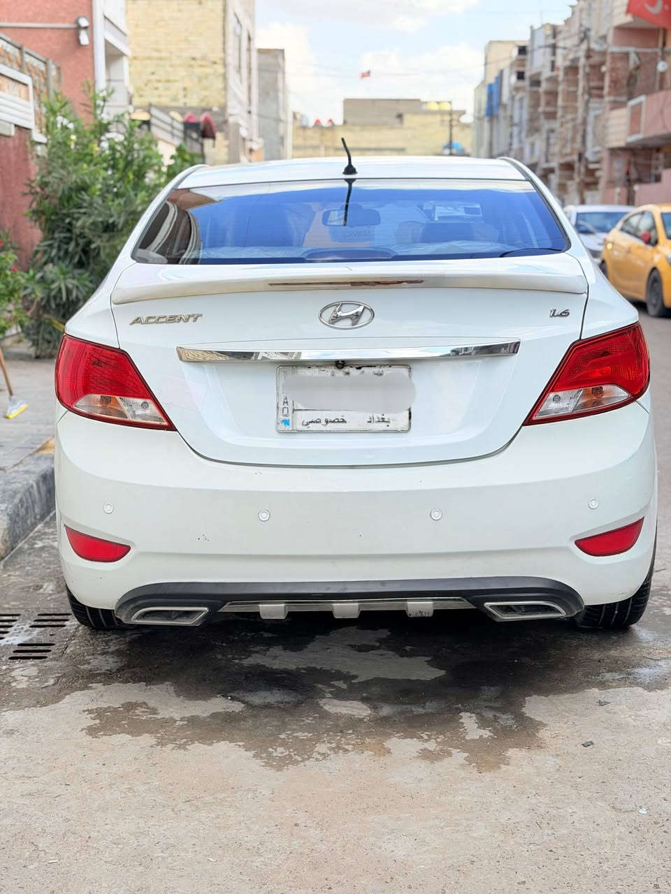 اكسنت وارد خليجي موديل ٢٠١٦ بيها صبغ وملاحضات  امبينه بل سونار مرفق مع الصور مكينه ١٦٠٠ وكير وصدروتبريد كل مكفول سياره بيها فتحه وتحكم وحساسات خلفيه السعر ٨٧ بيهامجال الاتصال ***********عنوان الشعب رقمها بغداد
